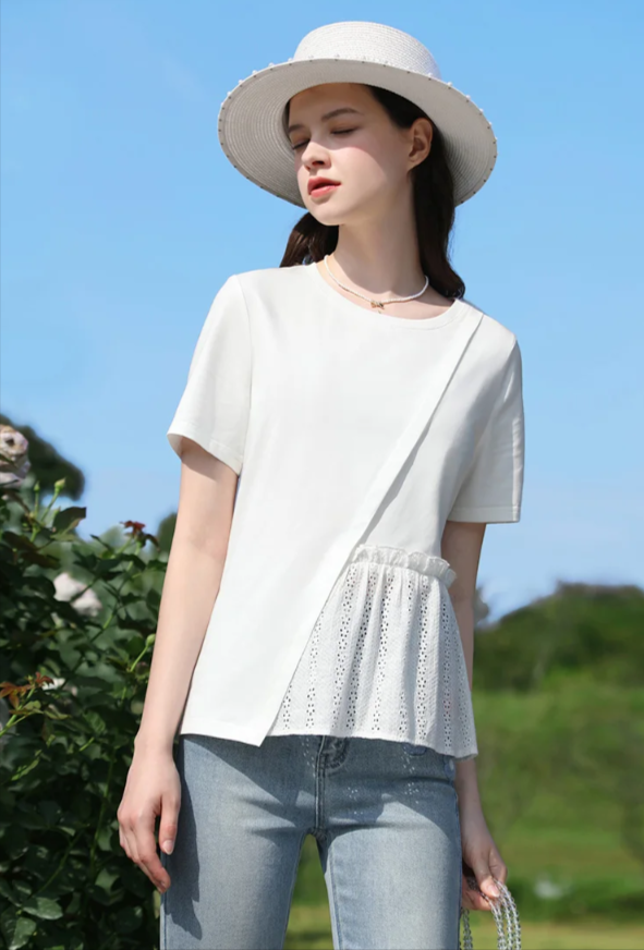 Spliced Hollow-Out Pleated Tee