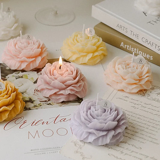 Everbloom Carnation — 3D Flower Aromatherapy Candle for Elegant Wedding Favors & Home Décor Moments